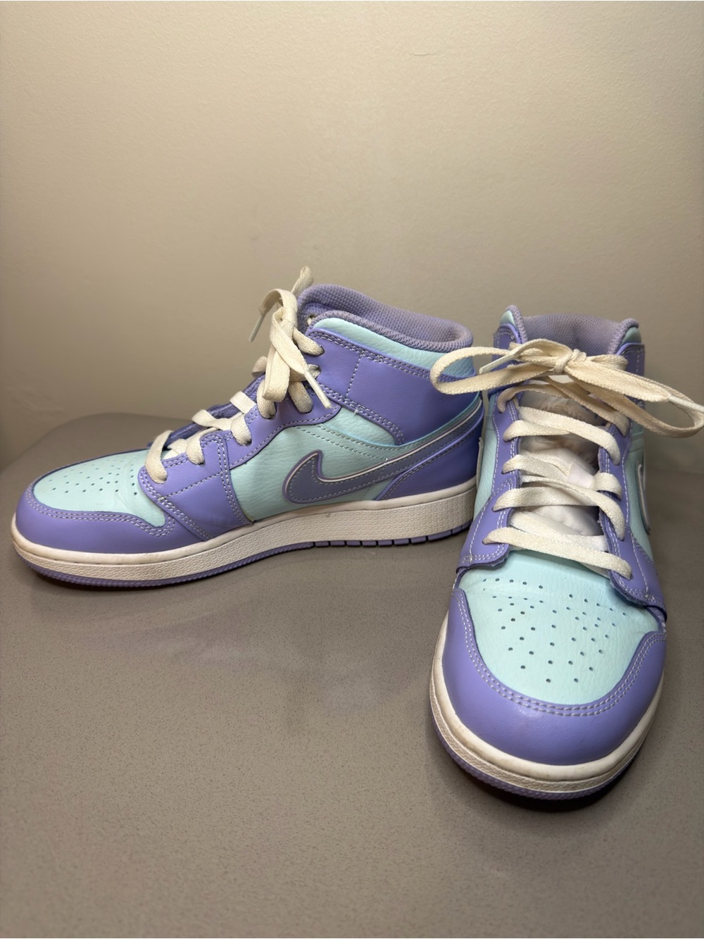 Nike Mid-Top Sneakers in Lavender and Mint